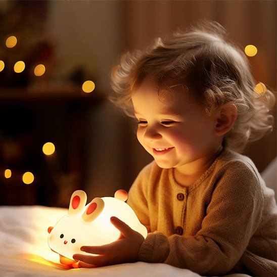 vielleuse bebe avec un petit garcon joyeux